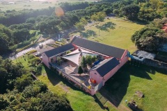 Domaine de Maison Rouge - vue aérienne (crédit photo: Mickael GRESSET)